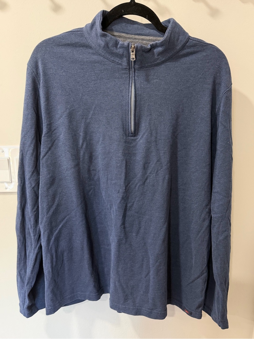 • Faherty Quarter Zip •